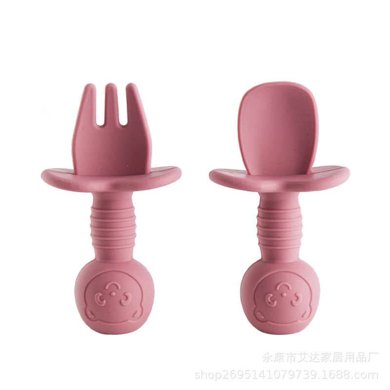 Rosa roja de dibujos animados cuchara tenedor