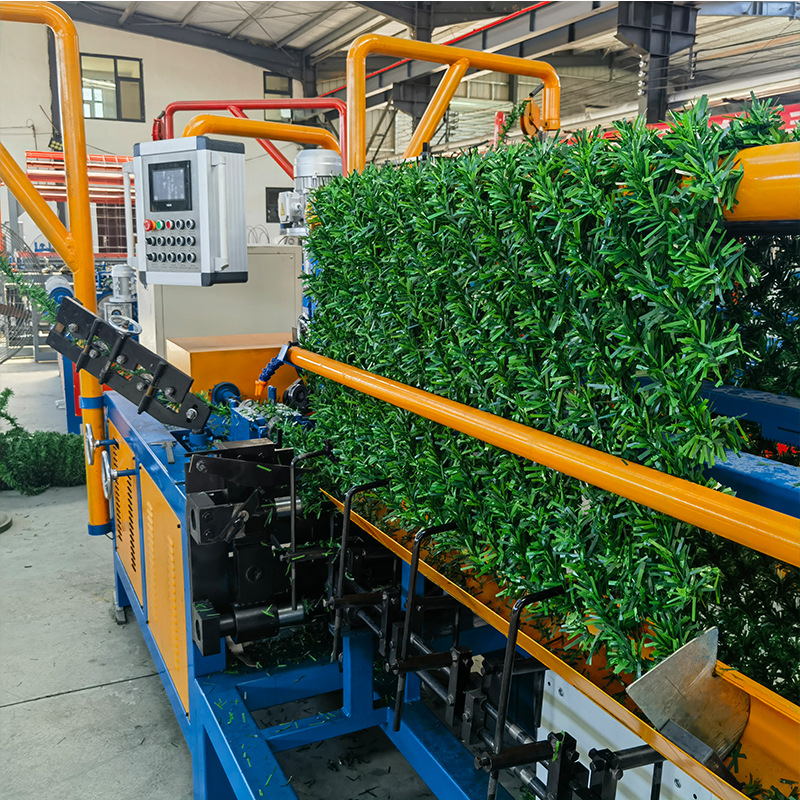 爆款全自动人造绿草坪金属铁丝钩网编织设备草篱围栏网编织机器