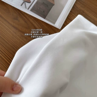 26春夏新款SEW韩范小众设计品牌创意小马T字母撞色小马印花短袖