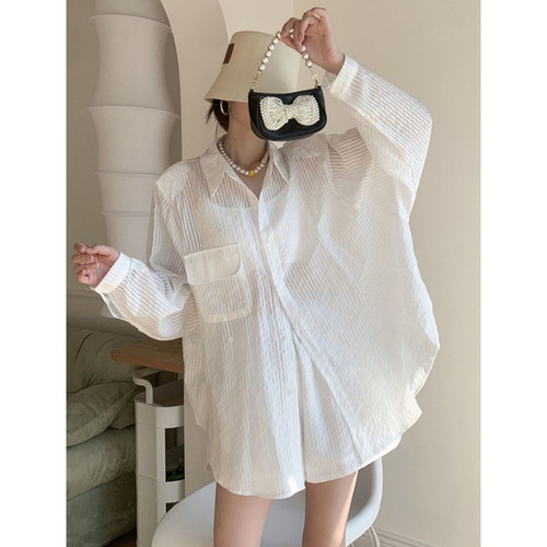 Fashionable casual striped suit for women 2026 summer new style thin loose sunscreen top and shorts two-piece set of foreign style
