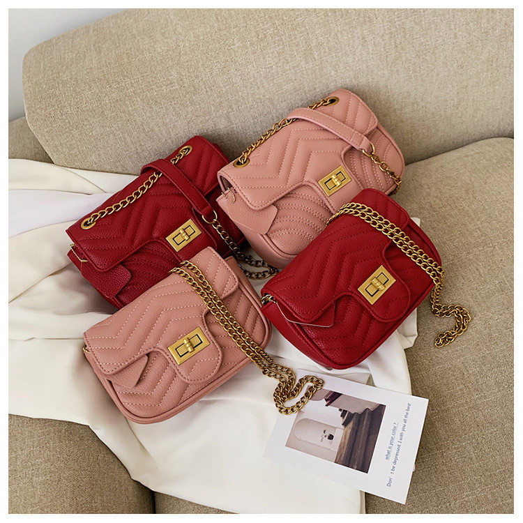 Textured small bags for women 2023 new bags Korean style fashion casual one-shoulder crossbody lock chain small square bag_voghion.com