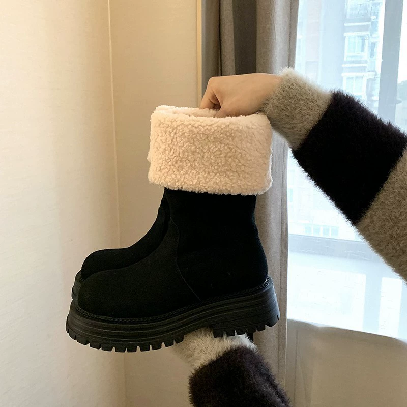 Новые китайские длинные хлопчатобумажные сапоги женские зимние 2025 новые супер огненные ретро теплые дикие маленькие толстые ботинки снега