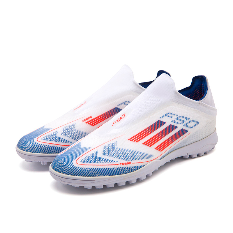 Nuevos zapatos de fútbol infantiles transfronterizos, estudiantes adolescentes masculinos y femeninos, zapatos de entrenamiento de entrenamiento de clavos AG, zapatos deportivos