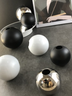 63Mm-150Mm Double Hole Ball Stainless Steel Foot 0.5 Thick Punched Ball Hollow Perforated Ball Decorative Steel Ball