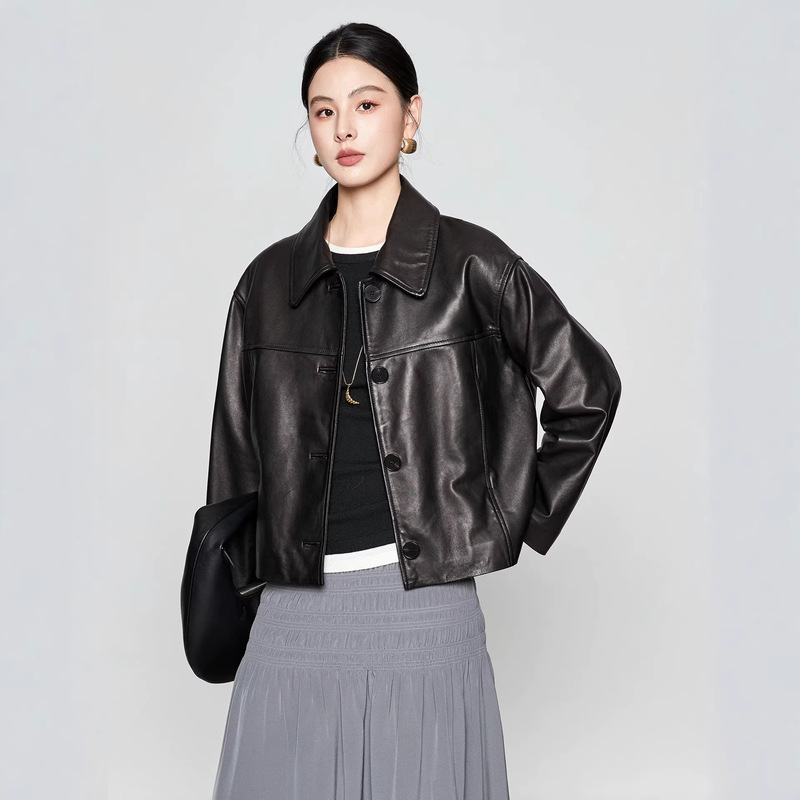 New Style Lambskin Jacket with Lapel Collar 2026 Spring and Autumn Short Loose-Fit Casual Leather Jacket for Petite Individuals New Style Lambskin Jacket with Lapel Collar 2026 Spring and Autumn Short Loose-Fit Casual Leather Jacket for Petite Individuals
