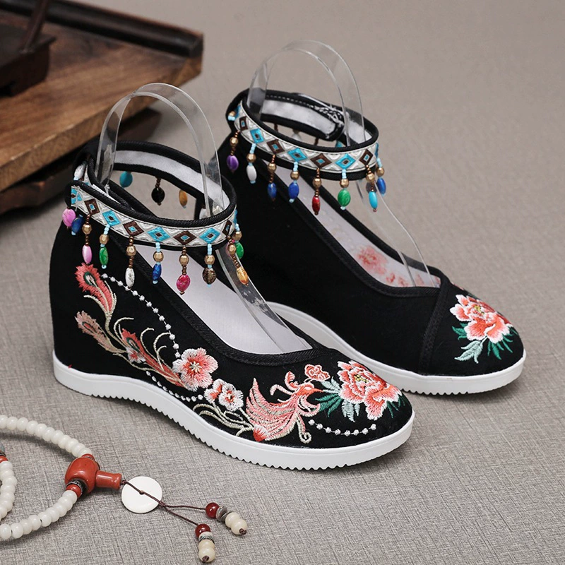 Вышитая обувь женская этническая кисточка на высоком каблуке