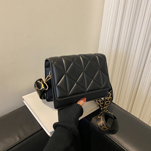  Spring New Fashion Wide Strap Single Shoulder Bag Crossbody Small Square Bag Women's Bag Supports Large Wholesale Mixed Batch
