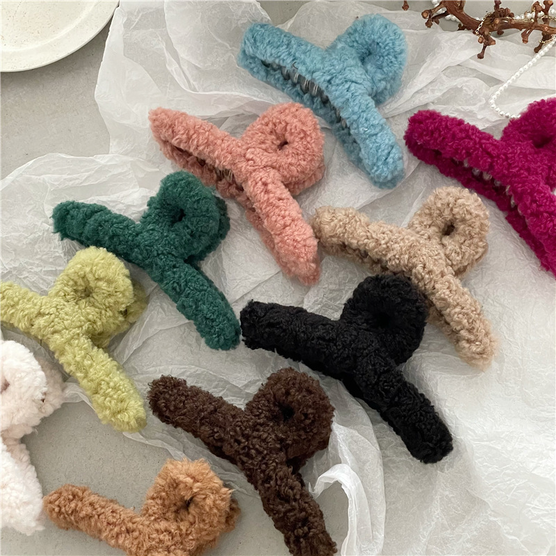 55g Weight Cute Solid Color Plush Hair Claws