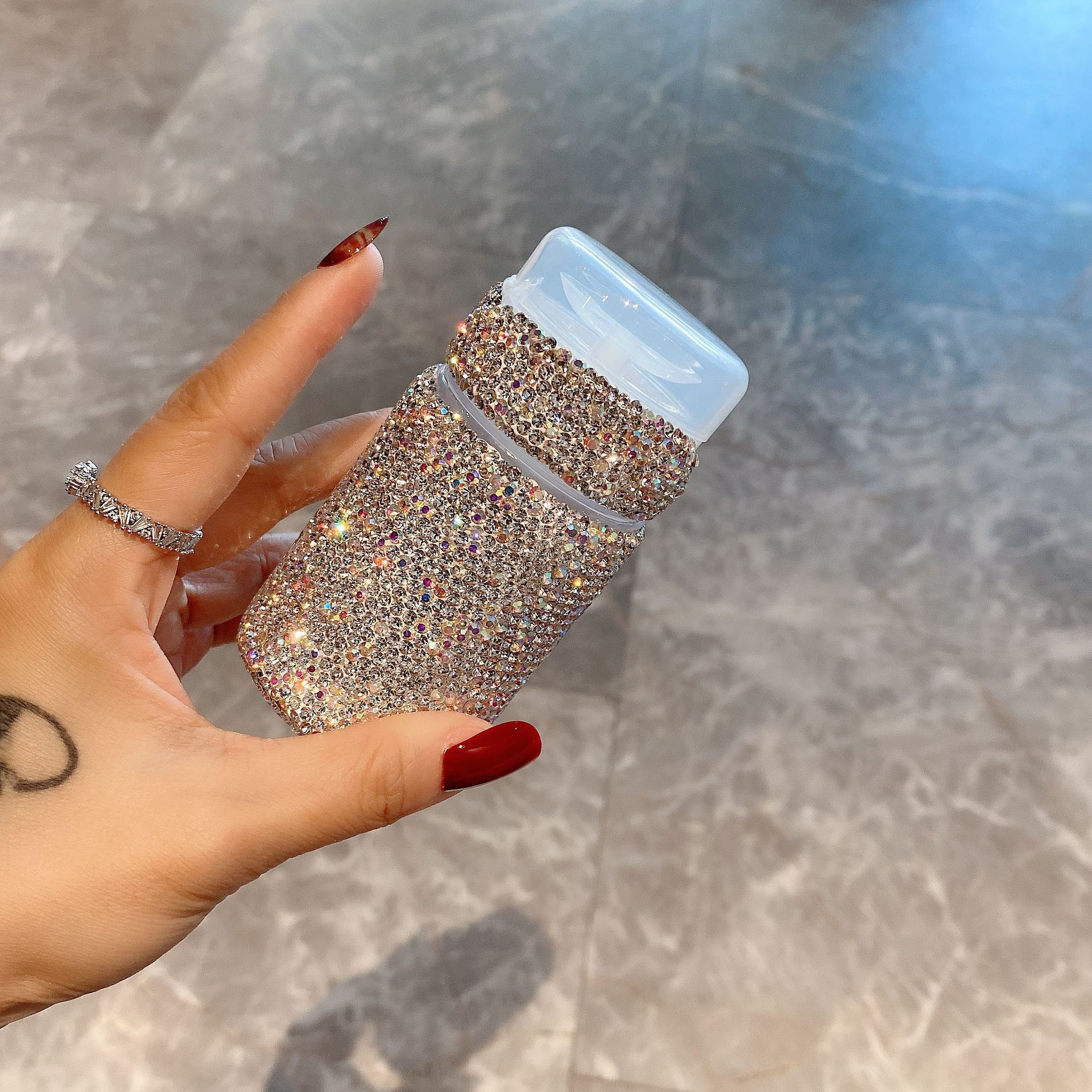 创意按压式卸妆化妆水瓶镶钻卸甲按压瓶分装瓶爽肤水空瓶奢华潮新