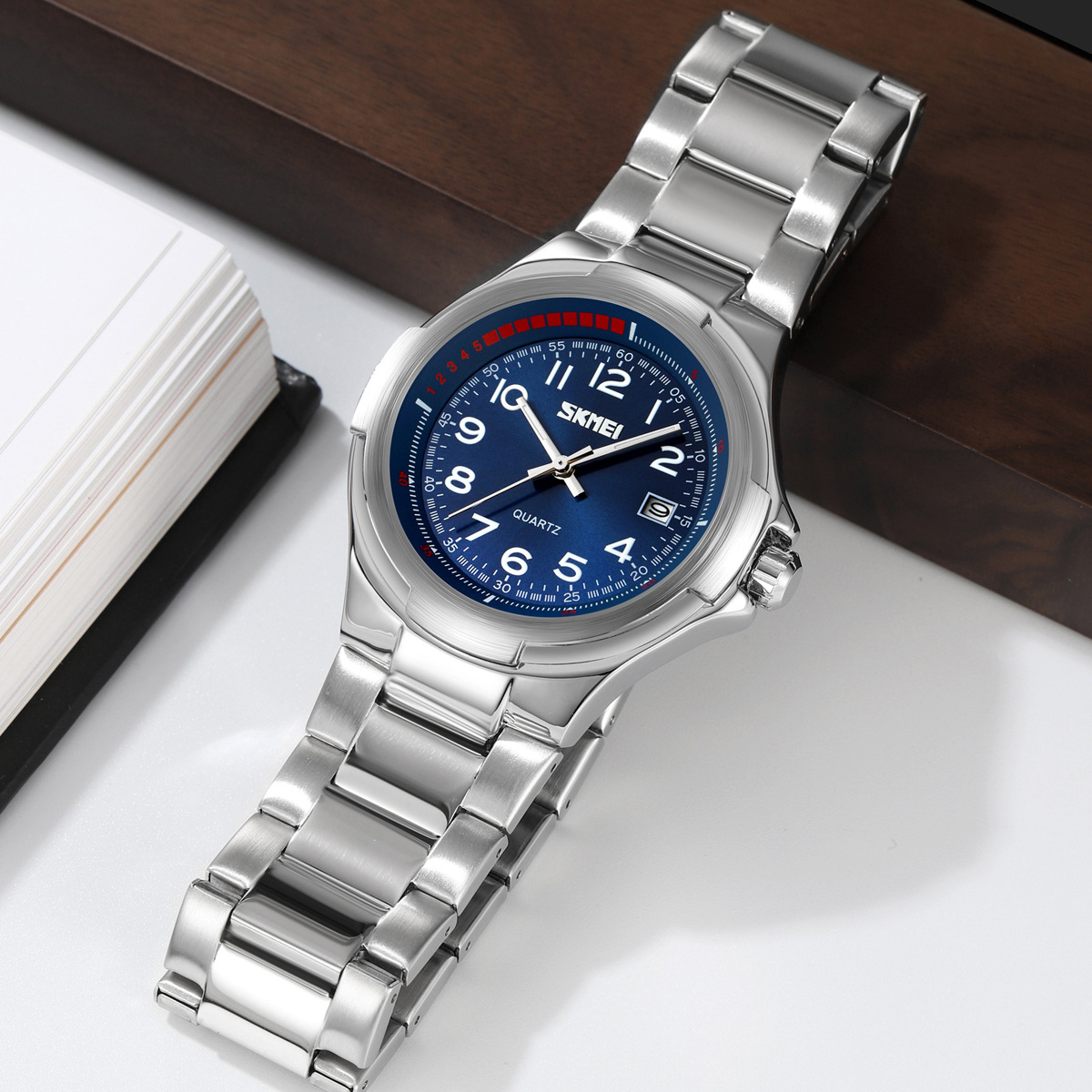 Reloj de hombre de comercio exterior transfronterizo correa de acero impermeable reloj de cuarzo calendario reloj de negocios fuente al por mayor