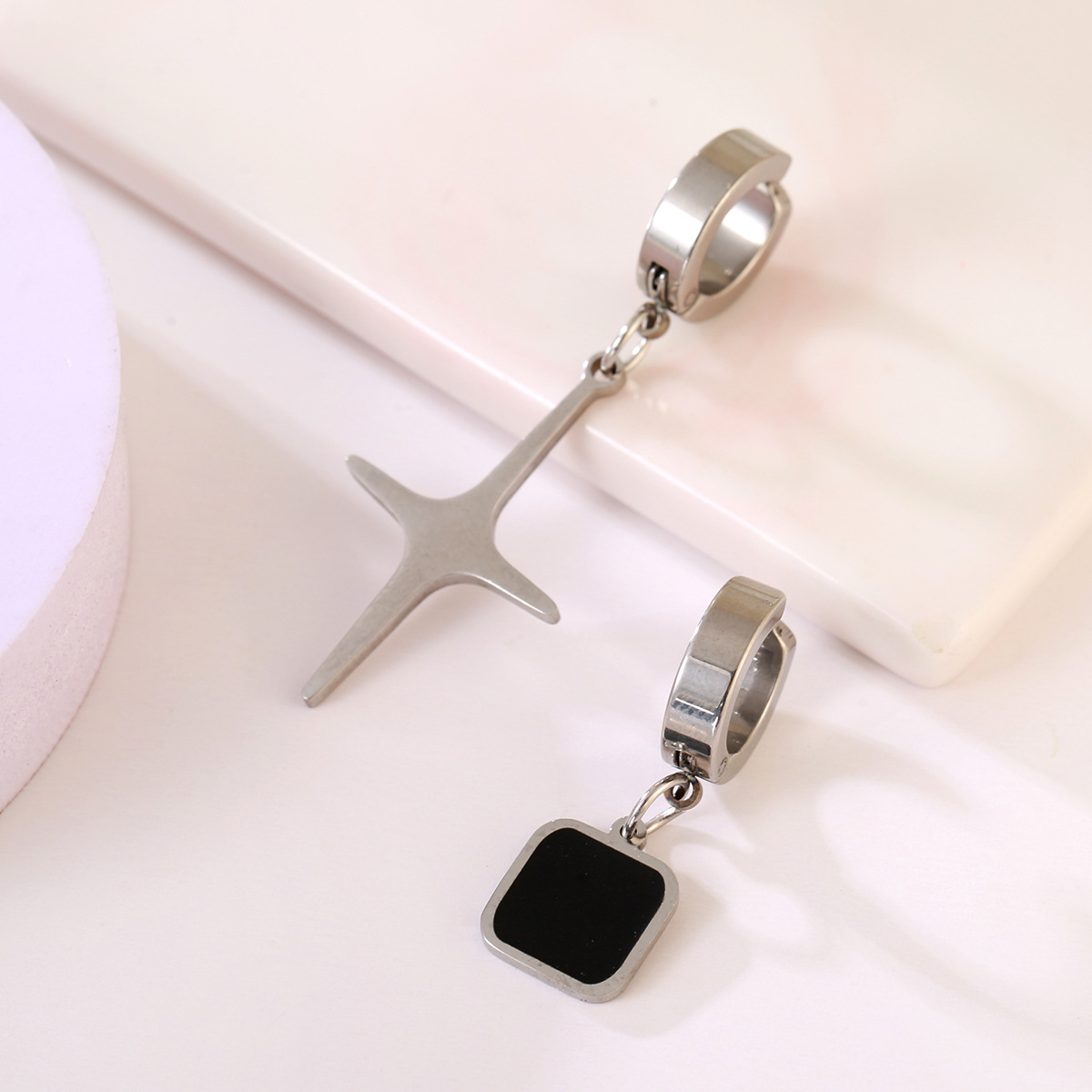 4g Weight 304 Stainless Steel Ear Needle Material Earrings Classification 1 Piece, 1 Pair Quantity Street Occasion 304 Stainless Steel Material Cross Pattern Unisex Gender Casual Style Handmade Craft Casual Cross Stainless Steel Plating Ear Clips 1 Piece 1 Pair 5