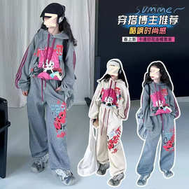 女童秋装涂鸦卫衣卫裤2025新款中大童连帽宽松上衣直筒裤两件套潮