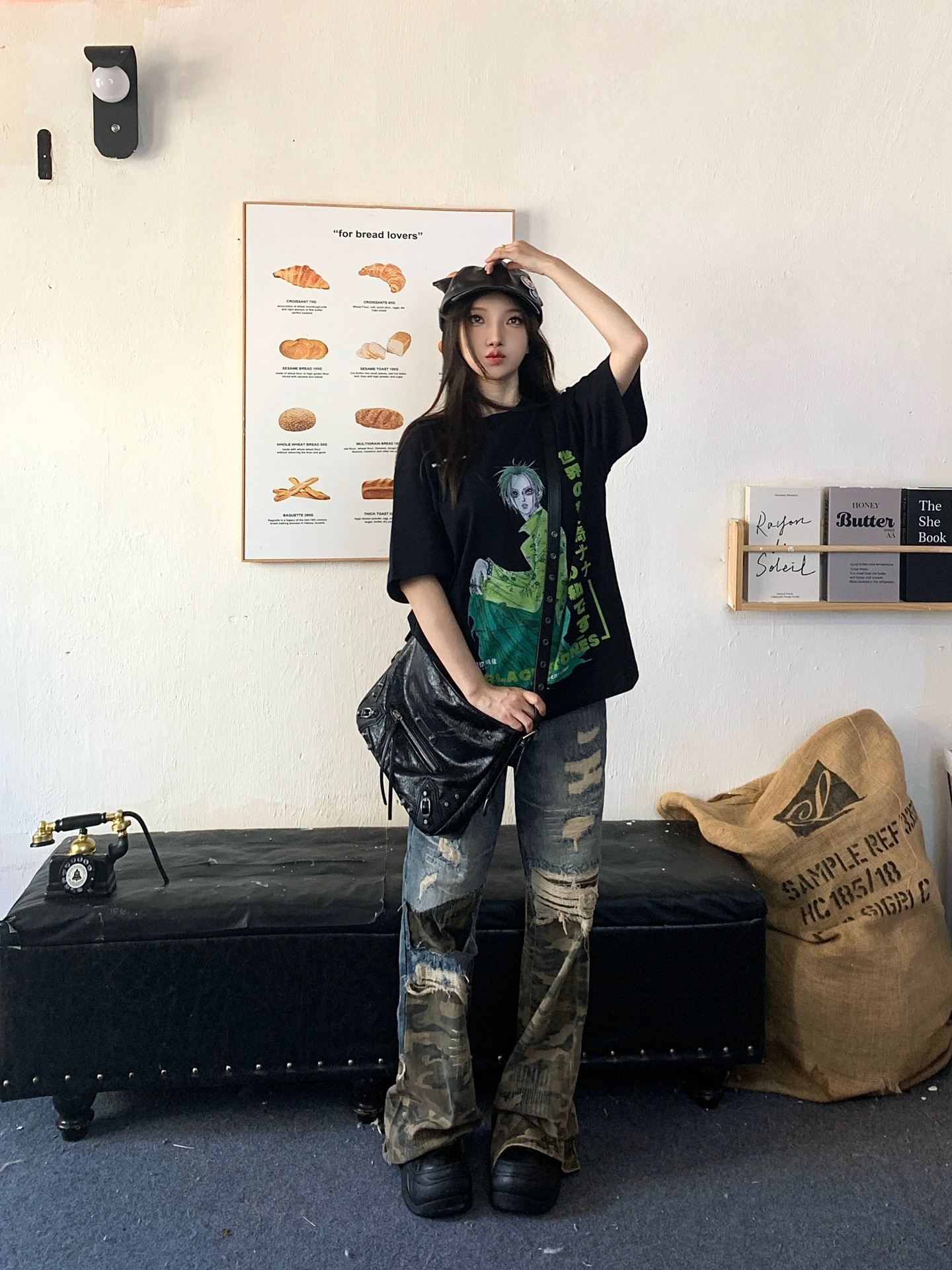 Junge Europäischen Und Amerikanischen Stil Pad Tuch Camouflage Patchwork Zerrissene Jeans 2025 Neue Street Fashion Design Lose Gerade_voghion.com