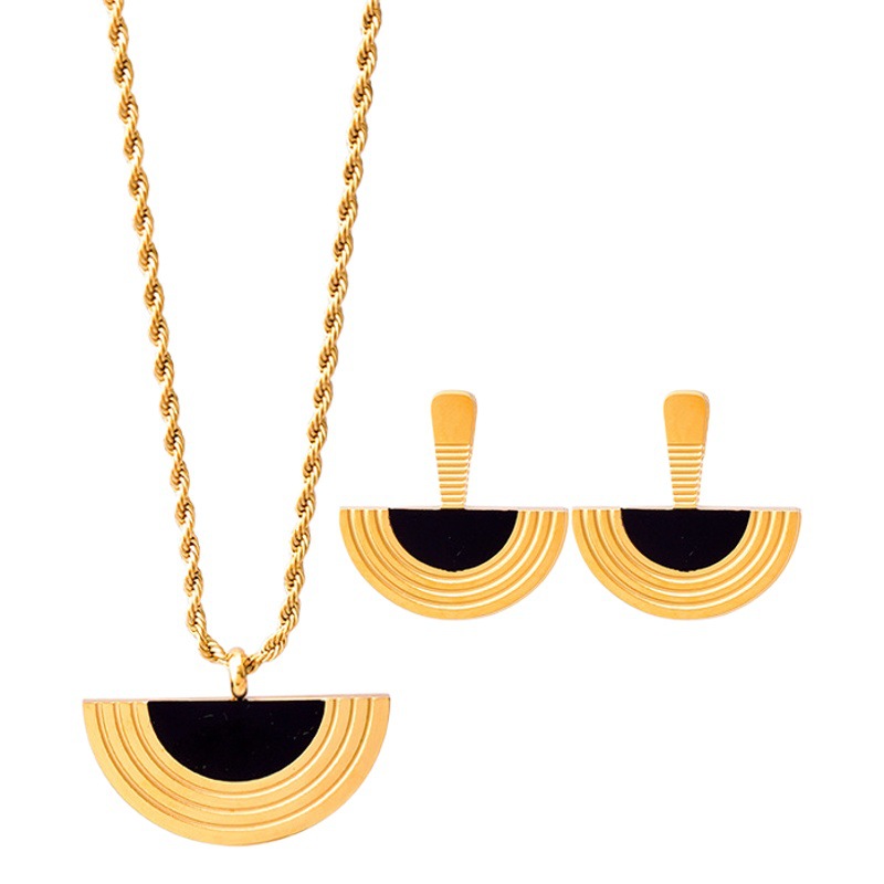 Europeo y americano transfronterizo fritillary ventilador collar femenino giro clavícula cadena semicírculo colgante de acero de titanio joyería popular fábrica directa lote