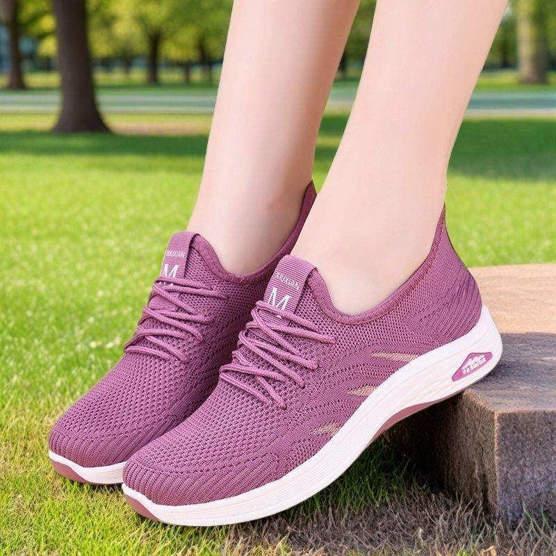 New Spring & Fall Beijing Cloth Shoes for Women, Soft Soles, Breathable Fly-Knit Women's Shoes for the Elderly, Mom's Shoes, Sports Shoes, Casual Footwear New Spring & Fall Beijing Cloth Shoes for Women, Soft Soles, Breathable Fly-Knit Women's Shoes for the Elderly, Mom's Shoes, Sports Shoes, Casual Footwear