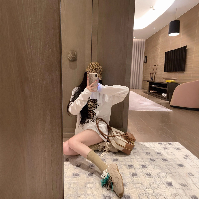 2025秋季新款豹纹猫猫长袖T恤女时尚百搭休闲宽松显瘦小众上衣潮|undefined