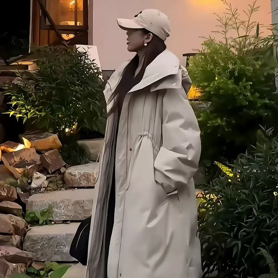 Fashionable keep warm trench coat with hood with down