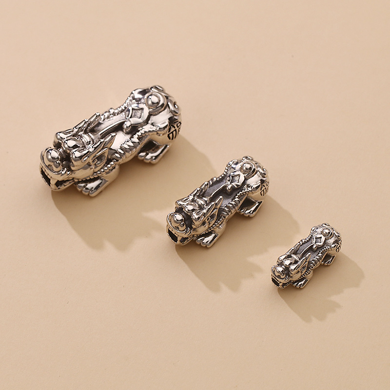 批发925纯银DIY饰品配件男款水晶圆珠手串金钱貔貅手链背云隔珠