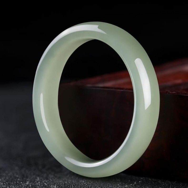 Vòng tay ngọc Hetian Tân Cương màu trắng xanh nhạt, đường kính trong 53–62 mm — [Kích thước trung bình] Kiểu dáng thông thường màu trắng béo mutton là kiểu duy nhất trong cuộc đời tôi, [Kích thước trung bình] Một trong những mẫu thông thường màu xanh và trắng duy nhất là một mẫu trọn đời chi tiết 3