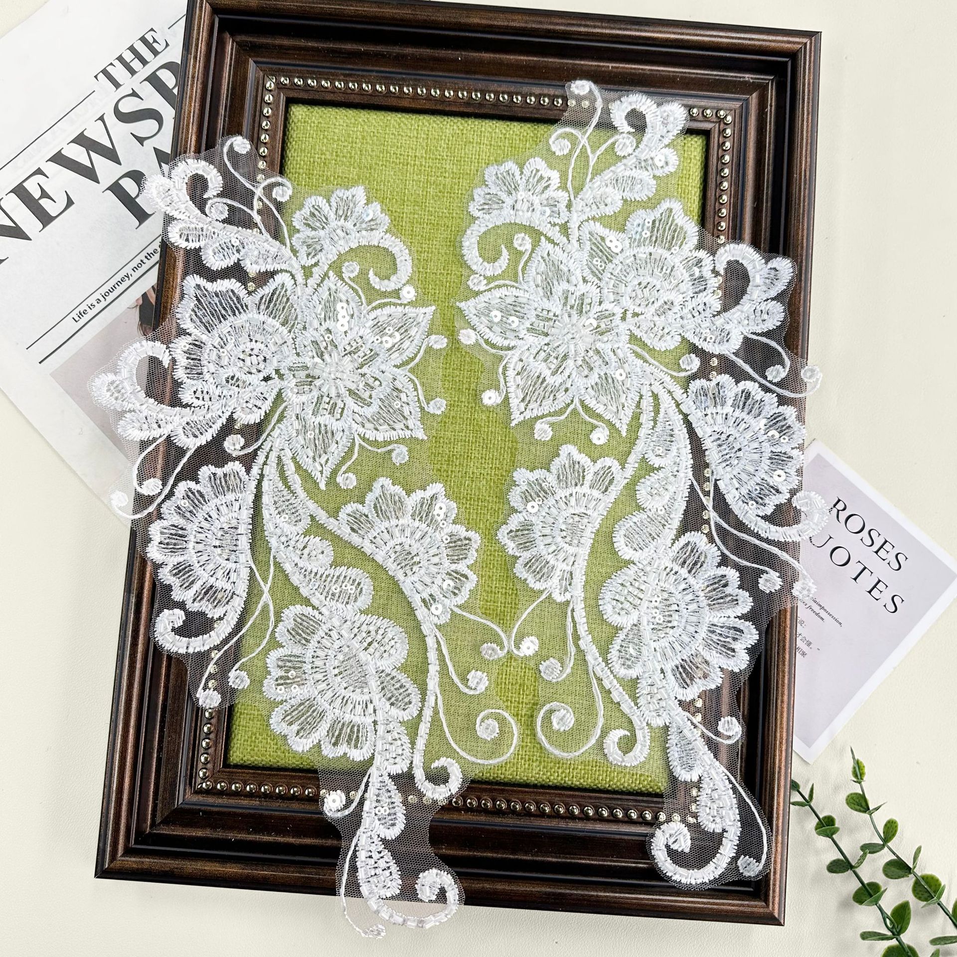Blanco encaje bordado decal accesorios de malla vestido de boda cheongsam decoración de tela decal encaje DIY parches hechos a mano image 4