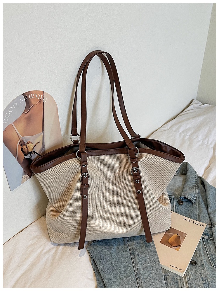 Bolsas de tendencia transfronteriza de gran capacidad para mujeres 2026 nueva moda perezosa bolsas de hombro de brazo para viajar bolsas de ocio image 8