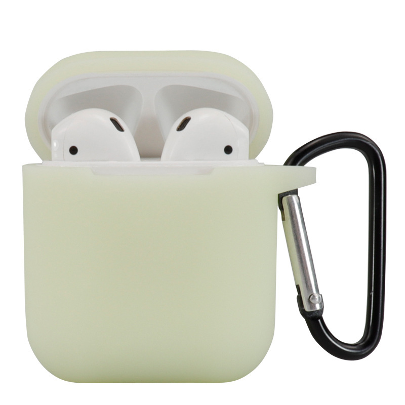 Защитный силиконовый чехол для Apple AirPods