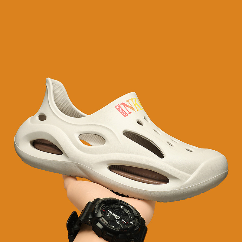 Pareja de zapatos con agujeros verano nuevo estilo para hombres y mujeres con el mismo estilo, sandalias Baotou, transpirables y antideslizantes, zapatos de playa de doble uso para conducir