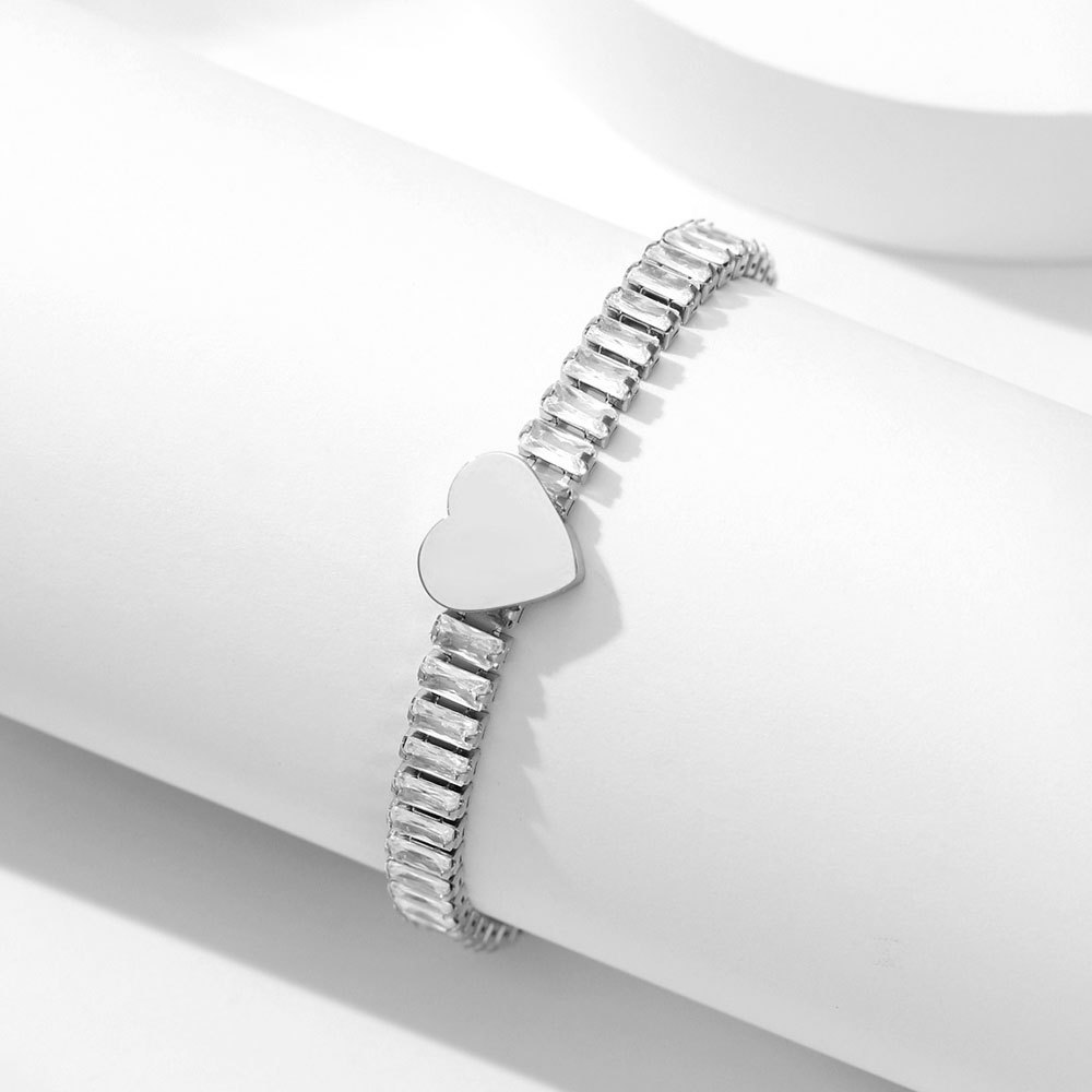 Unisex Gender Simple Style Shiny Heart Shape Titanium Steel Bracelets In Bulk