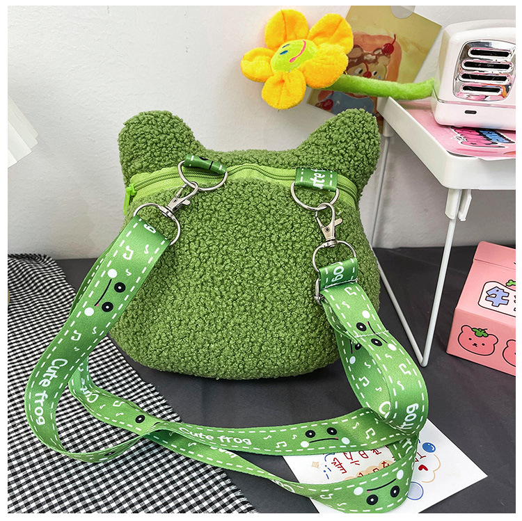2021 Autumn New stylish and cute green frog single-shoulder crossbody bag wallet plush toy birthday gift for girls undefined