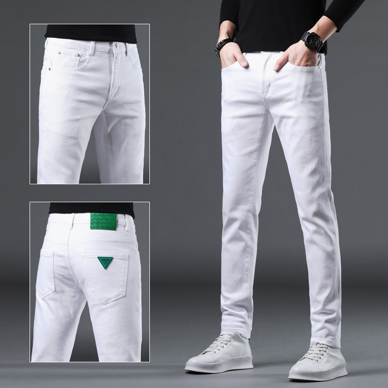 Schlanke Füße im Frühling und Herbst, Jeans im Sommer, Herbst und Winter sind vielseitig und die vier Jahreszeiten sind weiße und weiße Schuhe_voghion.com