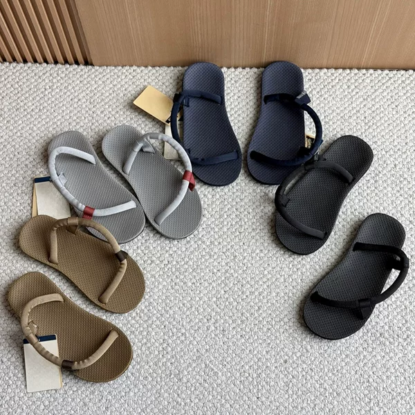 Original Factory from Dongguan! Japanese-Style Minimalist Outdoor Flat Sandals, Lightweight Couple's Model, Water Shoes, Beach Shoes