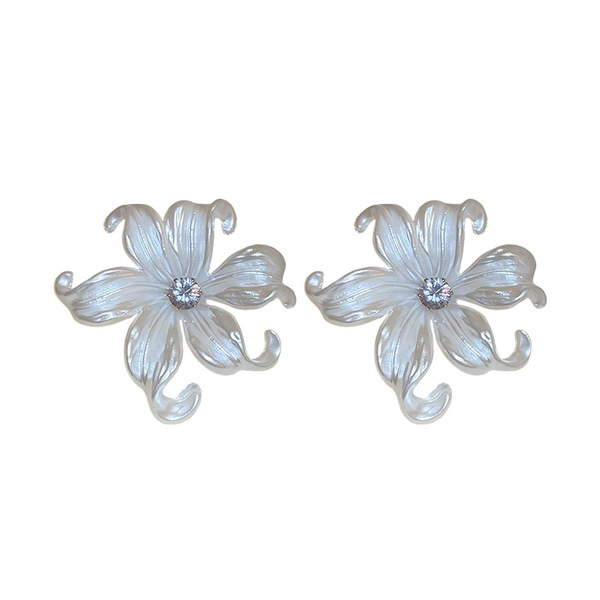 acrylic fashionable design elegant earrings with zircon
