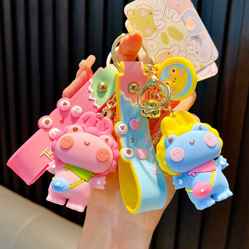 New cute cartoon hug baby key chain pendant high sense gift factory direct frog key chain pendant