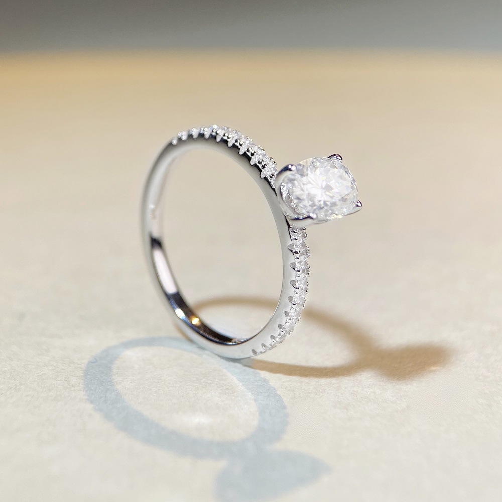 Holiday, Banquet, Cocktail Party Occasion 925 Sterling Silver Material Oval Pattern 925 Sterling Silver Moissanite Oval Rings
