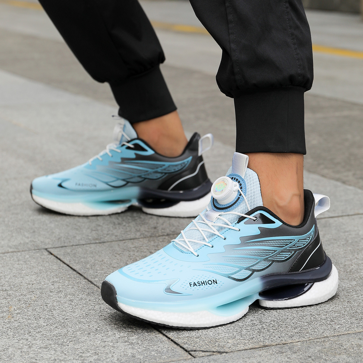 Men's Carbon Plate Slip-On Running Shoes Autumn/Winter New Arrival Ultra-Lightweight Running Shoes Rebound, Shock Absorption, Breathability Rotating S_voghion.com