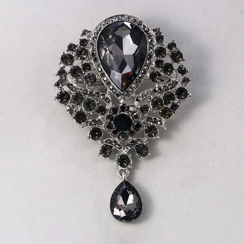 Broche en cristal de luxe européenne et américaine pour femme, broche florale à porter à la main pour décoration de mariage, assortie_voghion.com