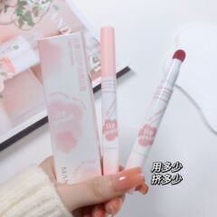 MANSLY絨毛霧雲団エアクッション唇クリーム学生党の素顔が白く見えます。