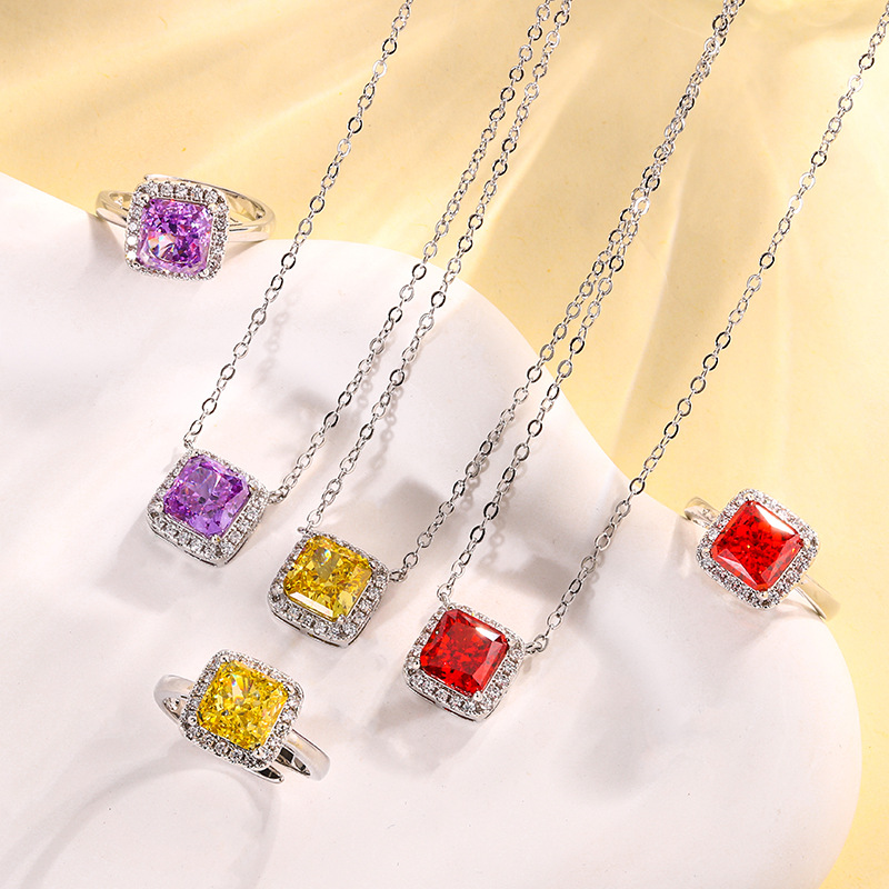 2024 nuevo estilo de joyería, fondo de cobre chapado en oro, diamante de alto carbono, flor de hielo, corte de cobre cuadrado de princesa, conjunto simple, piedra principal 8*8