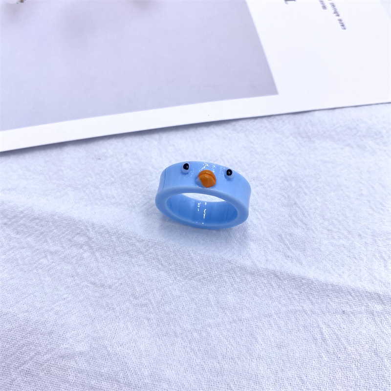 Cross-border ins estilo europeo y americano Venta caliente diversión pollo resina anillo transparente tridimensional multi-color anillo