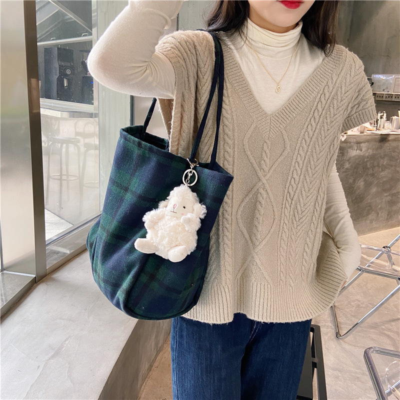 0981 Simple ins checkered woolen single-shoulder bag, hand-held cloth bag, student large-capacity shopping bag, laid-back style women's bag undefined