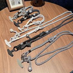 個性的な真珠のフラッシュドリルの携帯電話の紐は斜めに掛けて首の腕を掛けます。