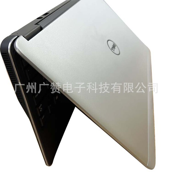 ultra thin handheld laptop