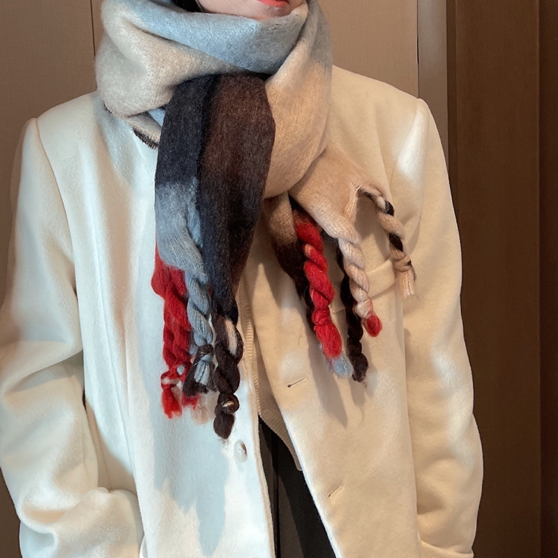Korean Ins2023 new winter geometric color gradient mohair fringe scarf for women's shawl with two necklaces_voghion.com