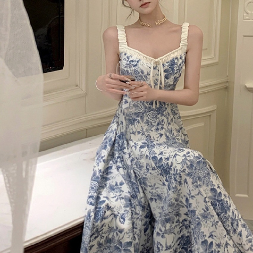 블루 페어리 플로랄 슬링 원피스 새로운 중국 스타일 레트로 우아한 투구 해변 휴가 V-넥 롱 원피스
