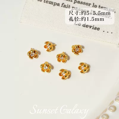 Color-Preserving 18K Gold-Plated Micro-Inlaid: Zərgərlik ara hissələri - 18k-gold-peach-blossom-bud-white-diamond-5-pcs