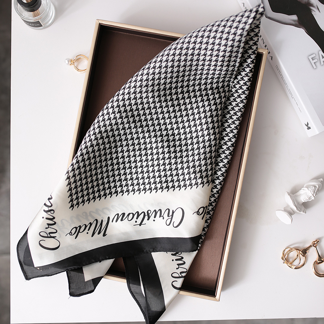 Fashionable stylish thousand bird pattern letter square for women's spring and autumn thin Korean decorative suit scarf_voghion.com