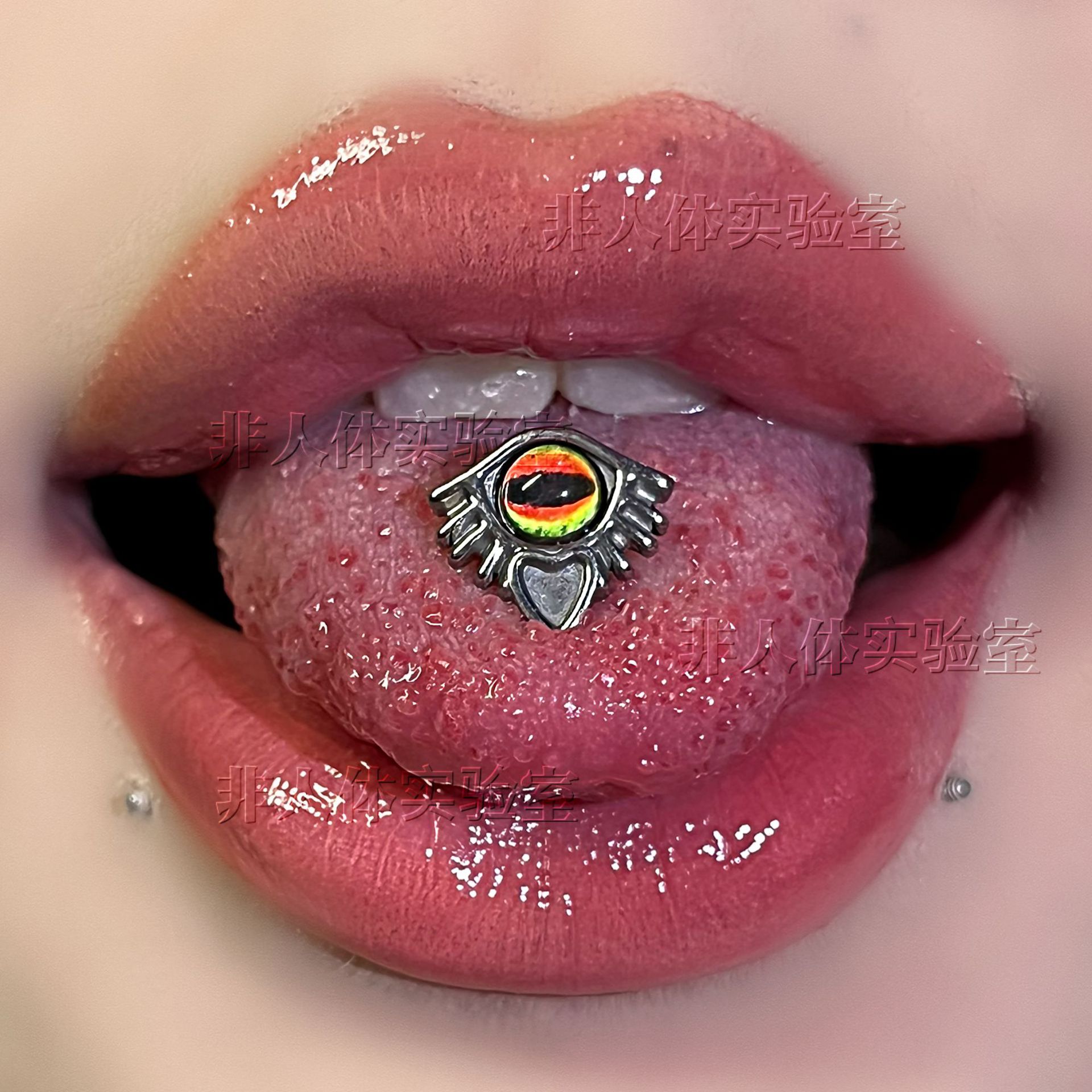 Pointed titanium steel lip stud product view
