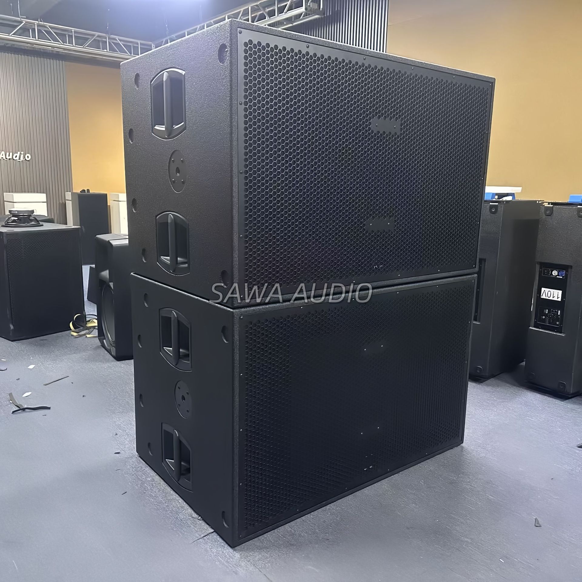 Dual 18 pulgadas linear matriz de sonido subwoofer profesional al aire libre subwoofer de alta potencia rendimiento de escenario