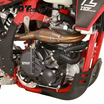 a high-performance model with headlights, Motosikletlər