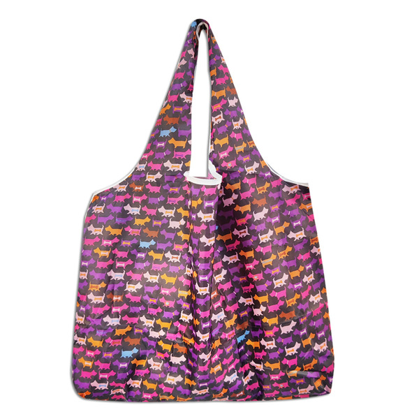 Capacious folding shopping bag